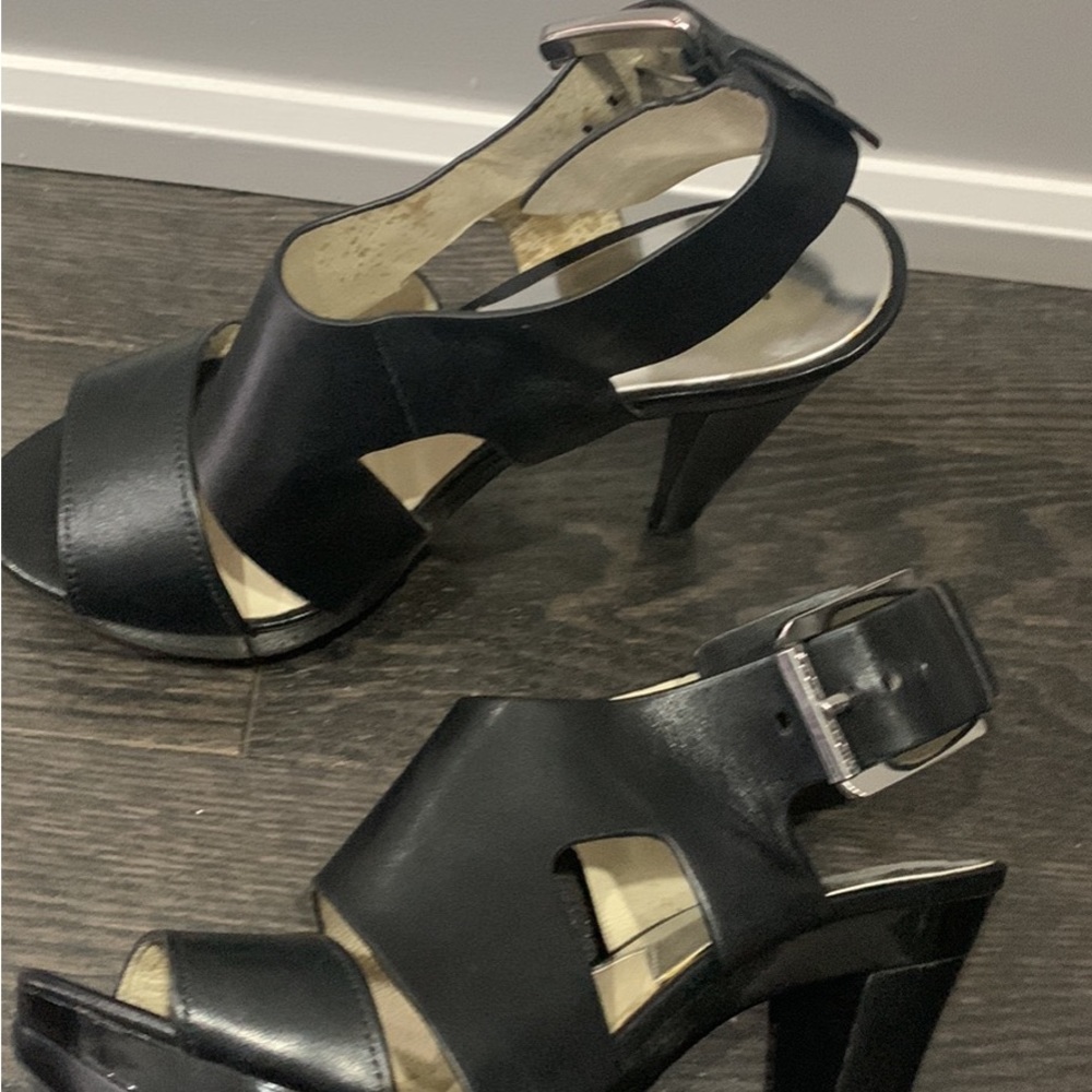 Michael Kors - Picture 3 of 5